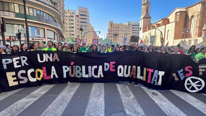 Pancarta del IES Francesc Badia de Foios en la última manifestación por la educación pública