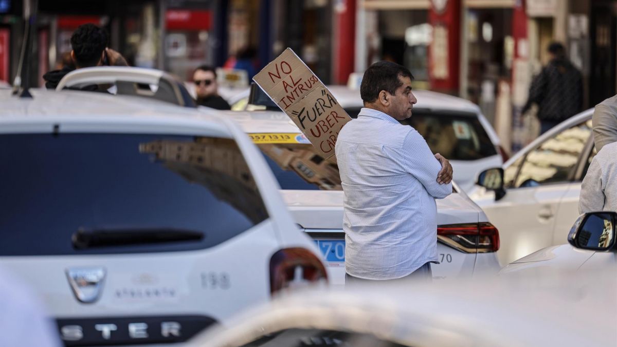 Vaga de taxis a València - Europa Press