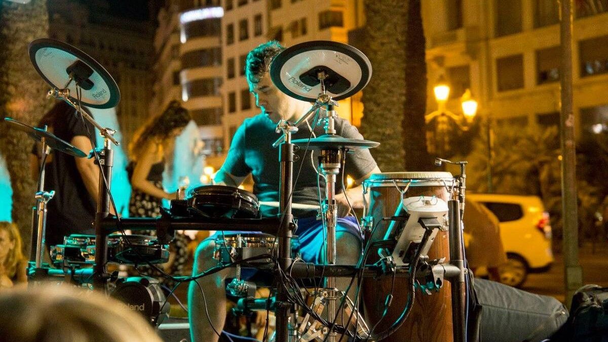 Música als espais educatius Música als espais educatius