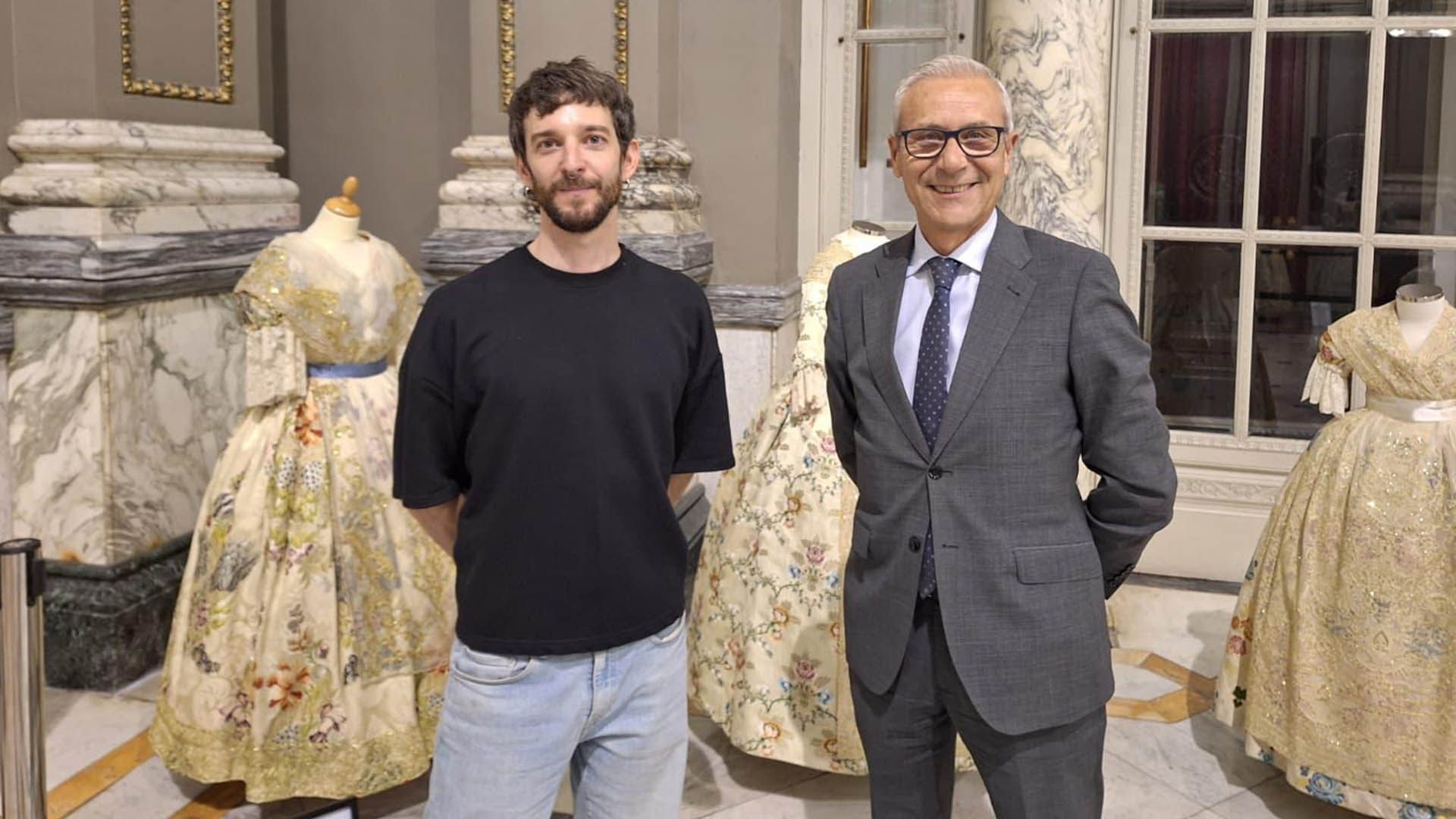 L'artista Miguel Hache 