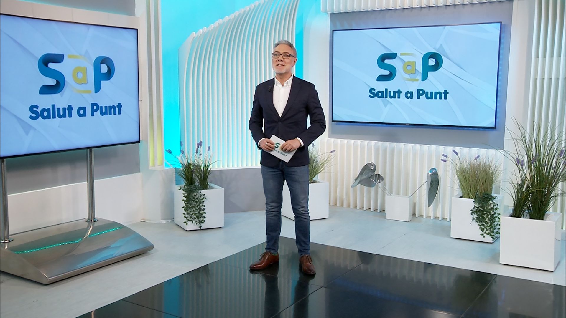 Josep Àngel Ponsoda conduïx el magazín de salut i benestar d'À Punt   Salut a punt