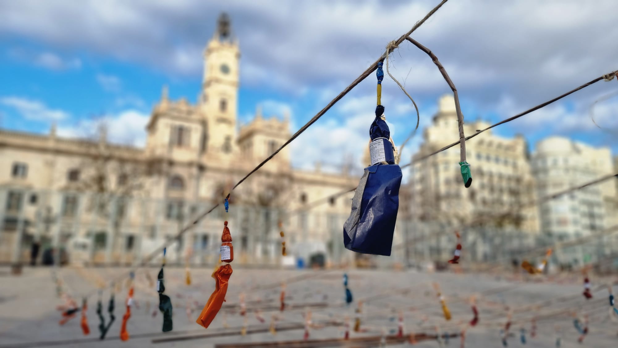 Mascletà en la Plaza del Ayuntamiento Mascletà en la Plaza del Ayuntamiento