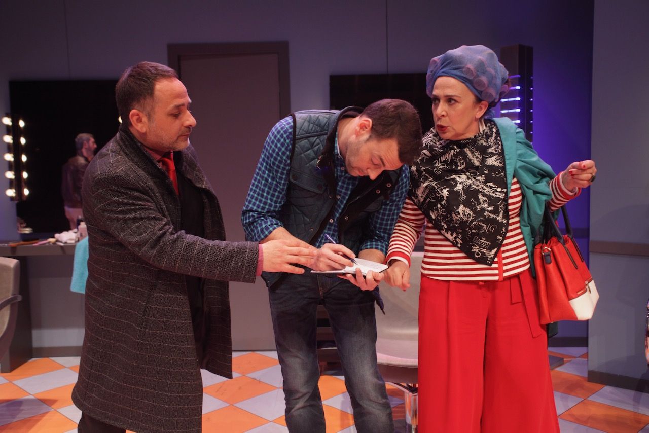 Por los pelos, en el teatro Talía Por los pelos, en el teatro Talía