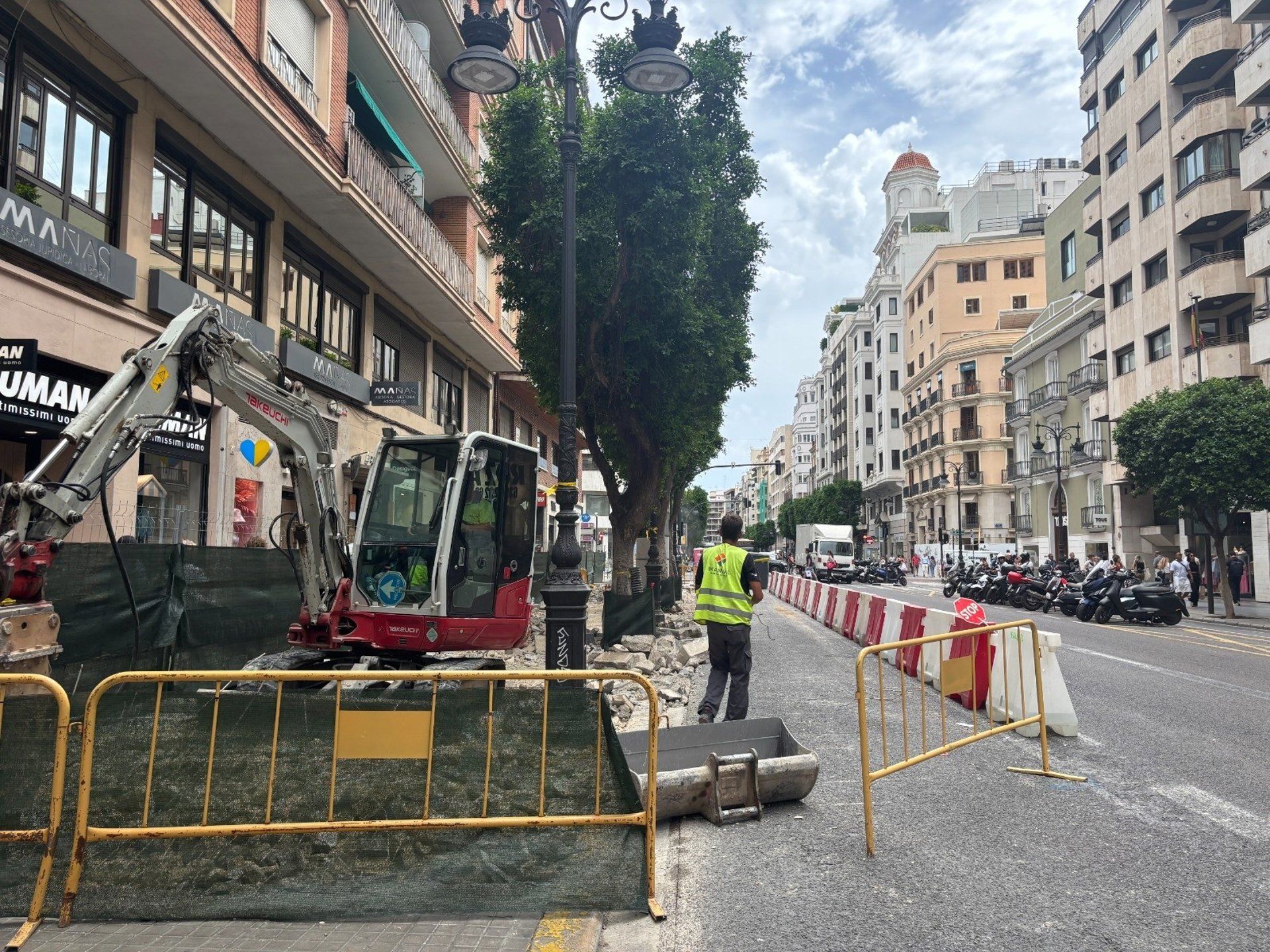 Obres al carrer Colón Obres al carrer Colón