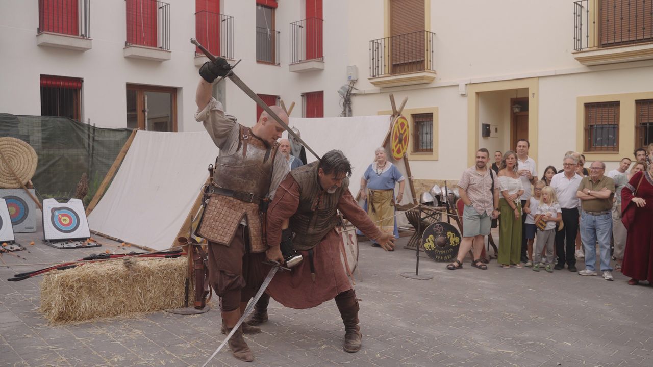 LA NUCIA Terra de festes À Punt LA NUCIA Terra de festes À Punt