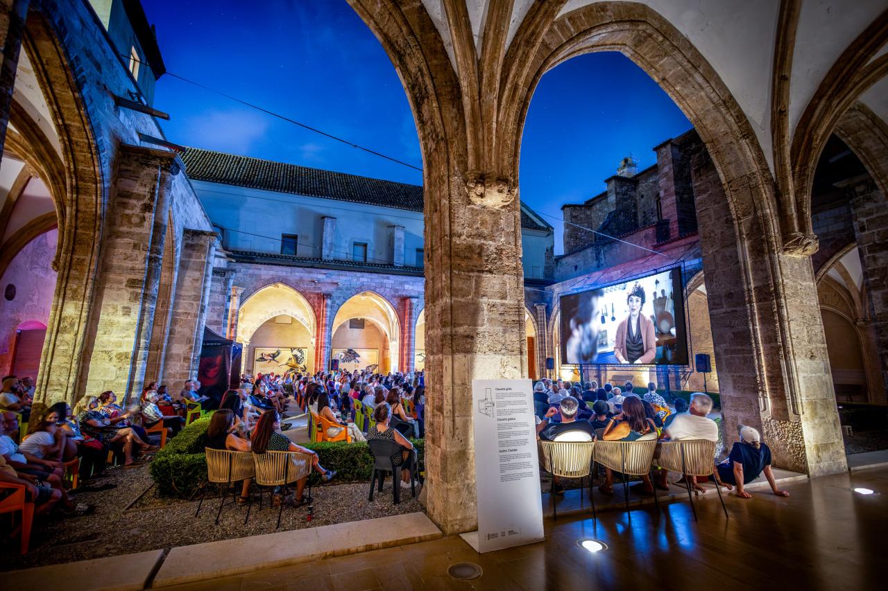 Claustro del CCCC Claustro del CCCC
