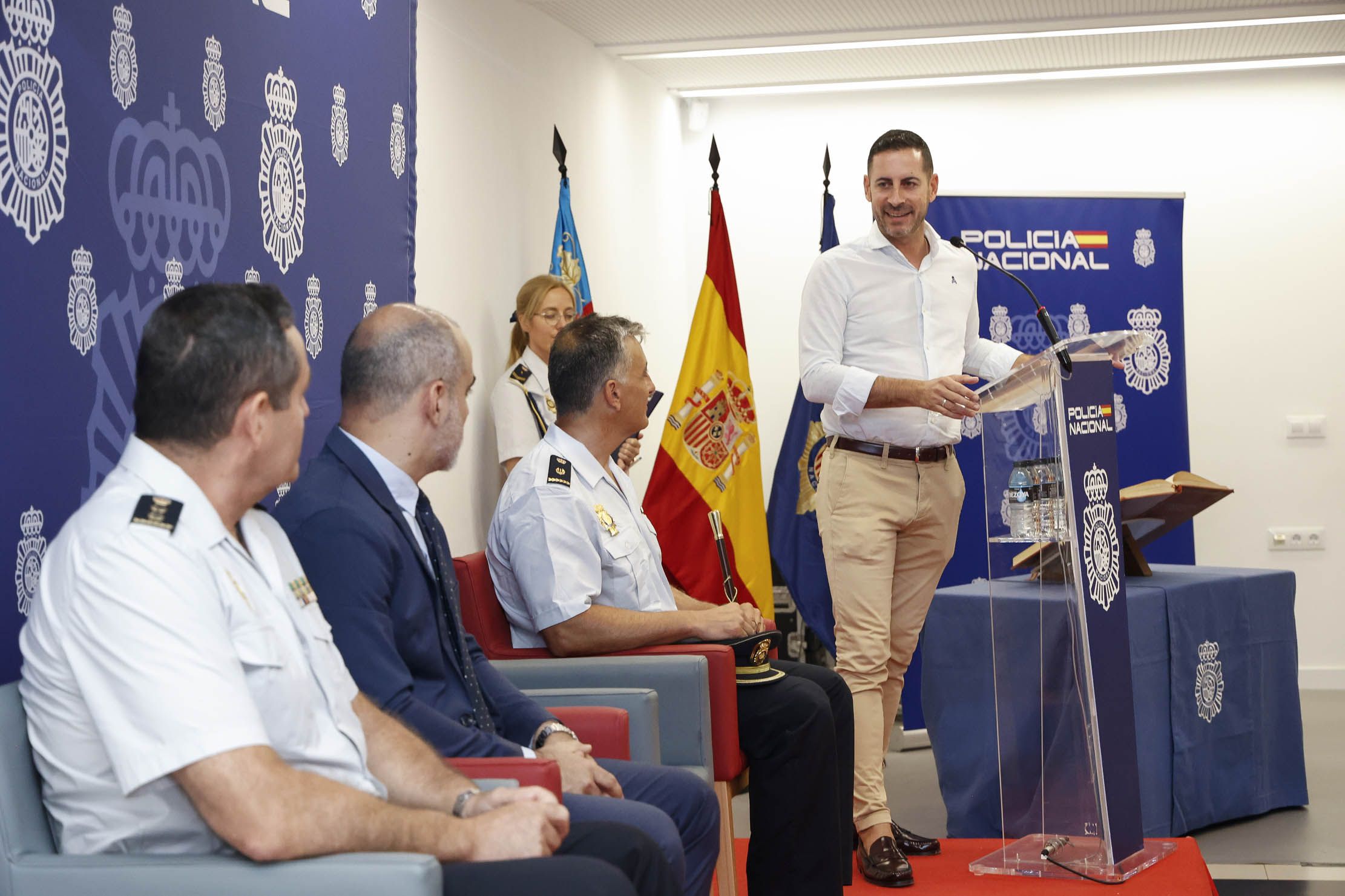Mislata acull la presa de possessió del nou cap de la Comissaria de la Policia Nacional Mislata acull la presa de possessió del nou cap de la Comissaria de la Policia Nacional