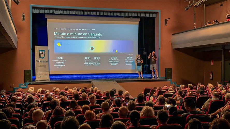 Charla sobre el eclipse