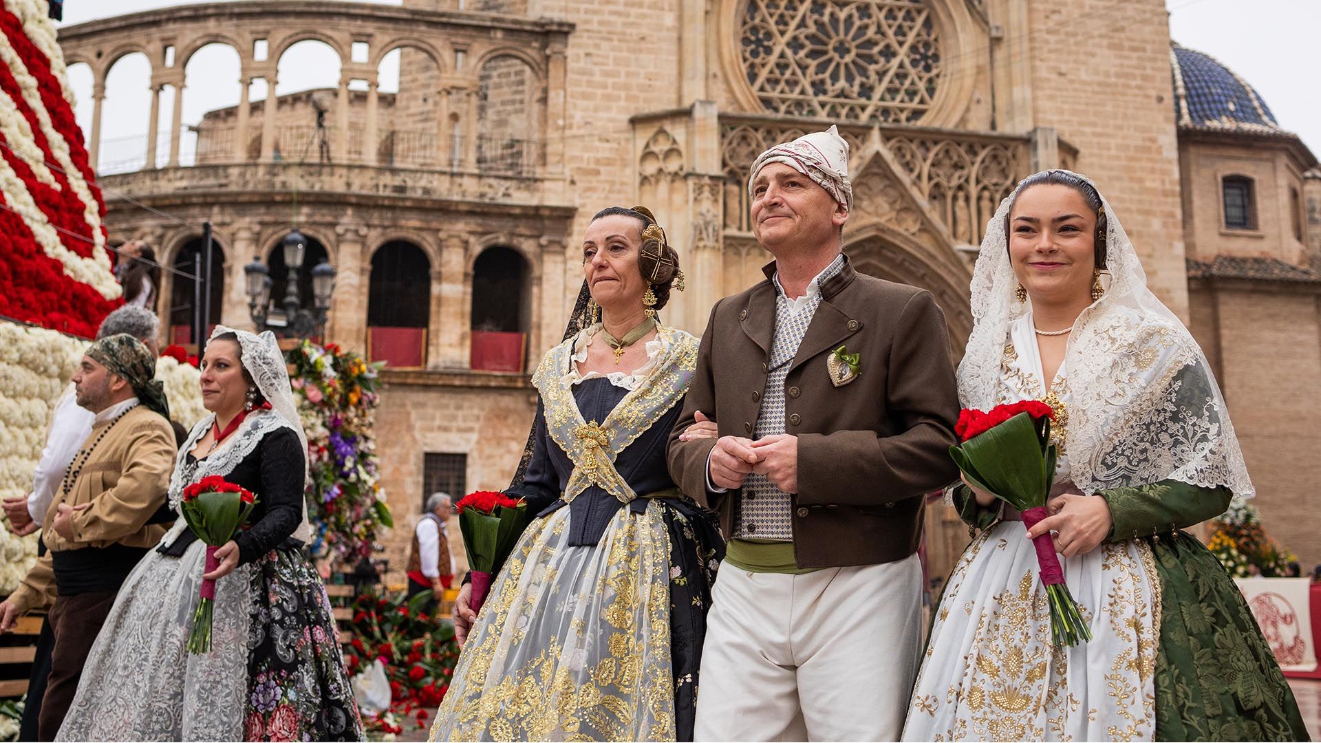 Ofrenda en las Fallas de Valencia Ofrenda en las Fallas de Valencia
