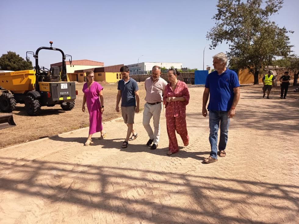 Visita a Carcaixent de la Diputació
