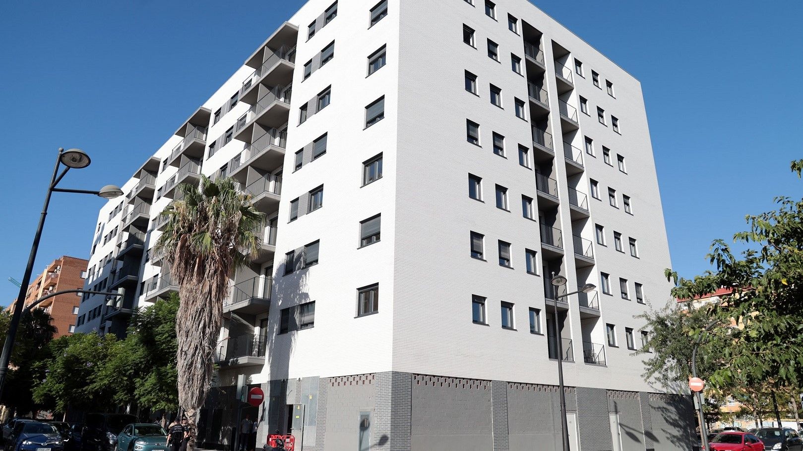Un edificio de viviendas