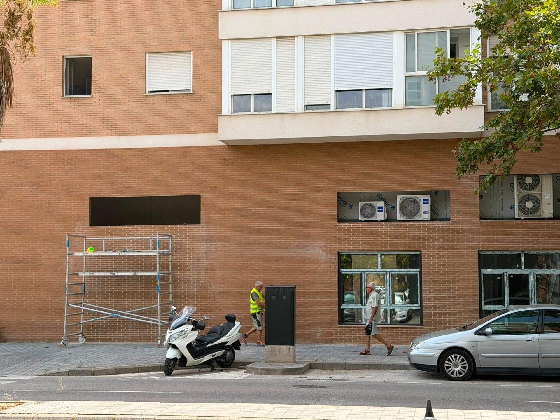 Obras para los apartamentos turísticos en la calle Carlos Cortina de Benicalap Obras para los apartamentos turísticos en la calle Carlos Cortina de Benicalap
