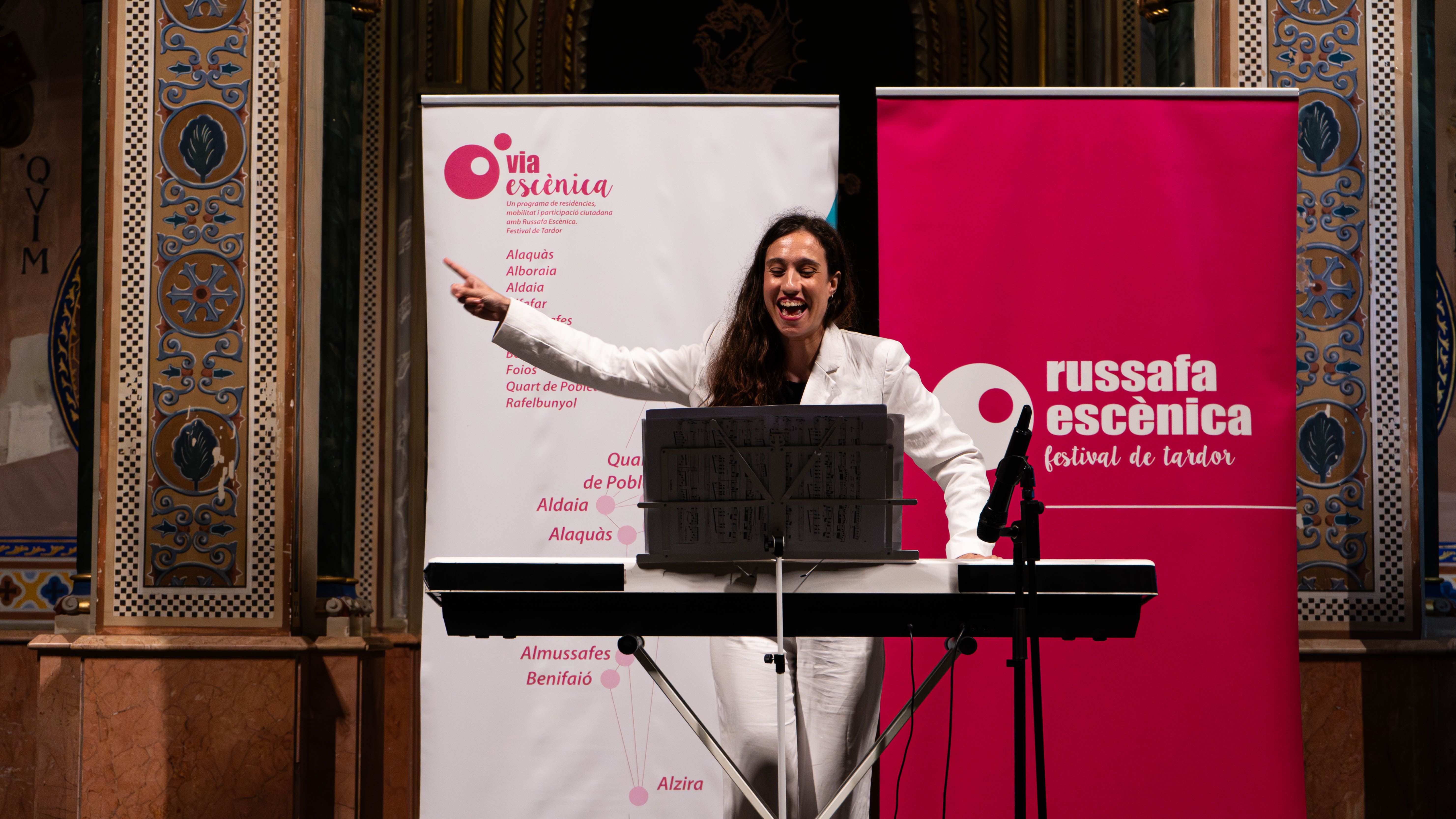 Marta Estal en la presentación de Russafa Escènica 2026 Marta Estal en la presentación de Russafa Escènica 2026