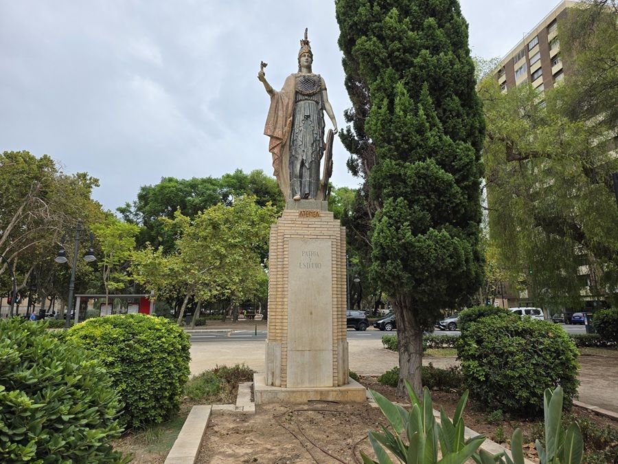 Escultura de Pal·las Atenea a València