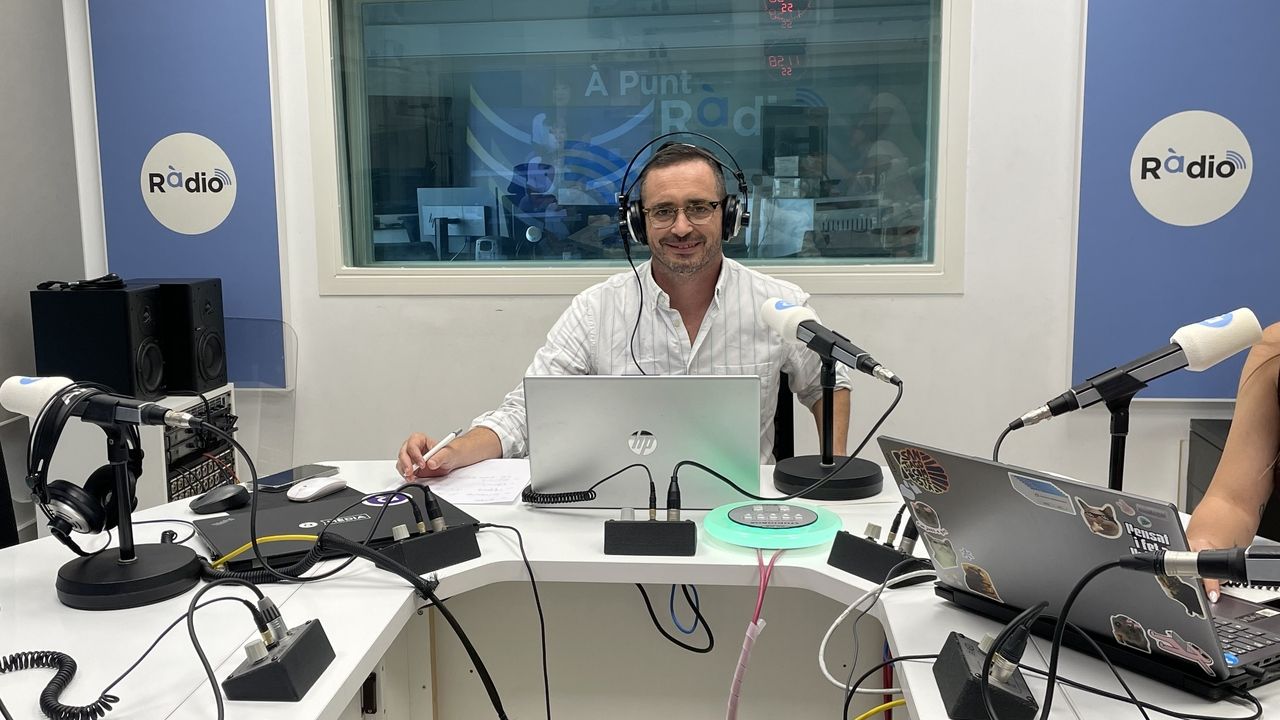 Juan Nieto presenta La Pista en À Punt Ràdio Juan Nieto presenta La Pista en À Punt Ràdio