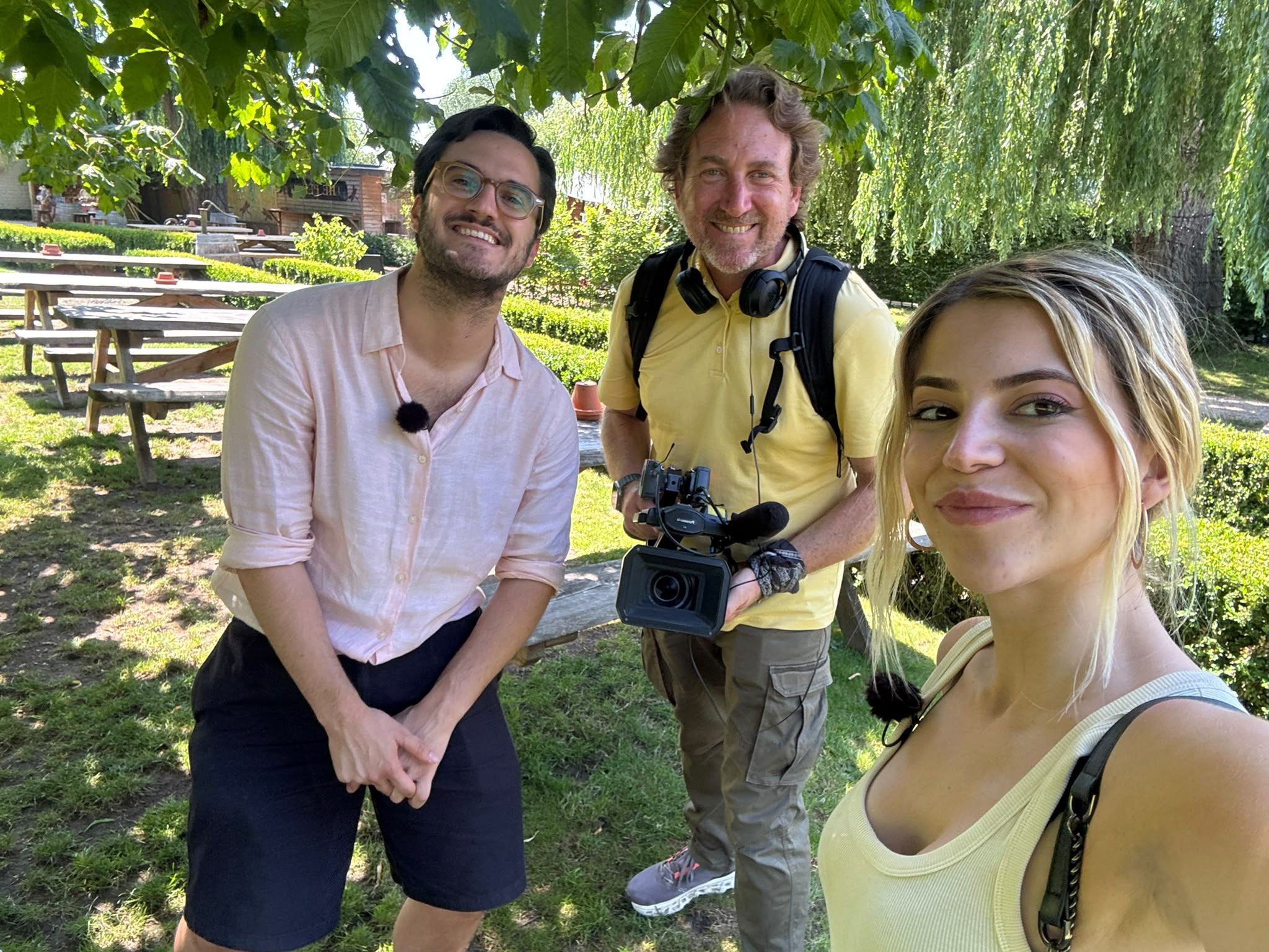 El equipo del programa en Oxford con César Fuster El equipo del programa en Oxford con César Fuster