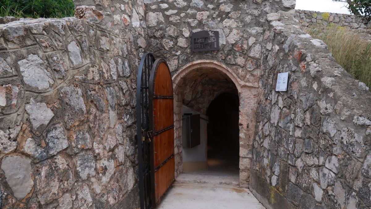 Refugi antiaeri del Far de Cullera Refugi antiaeri del Far de Cullera