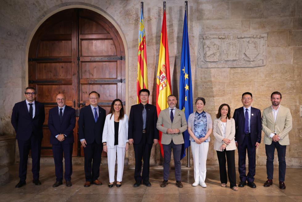Delegación de la Universidad Southwest Jiaotong