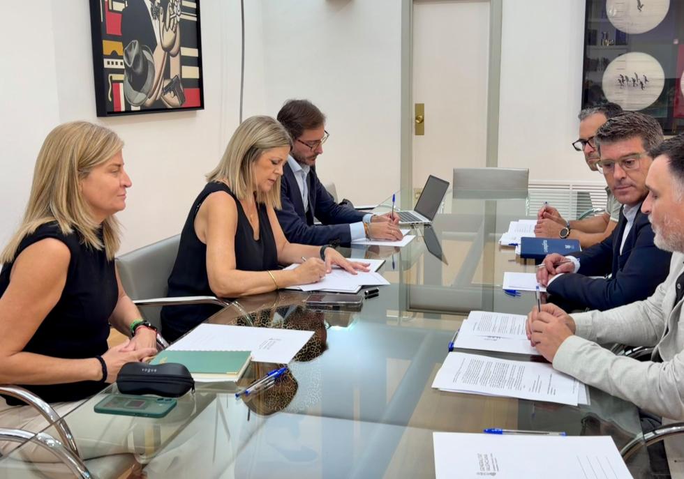 Reunión sobre el IES L'Estació de Ontinyent Reunión sobre el IES L'Estació de Ontinyent