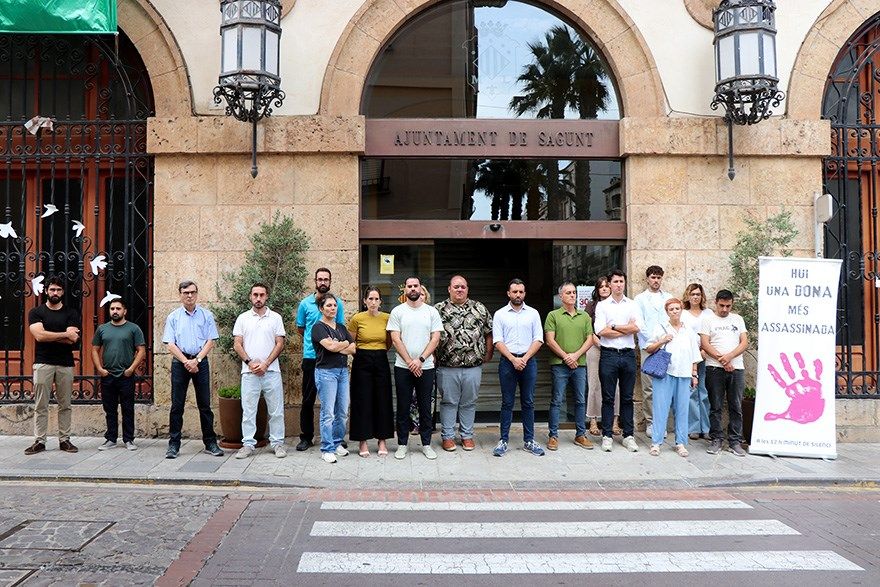 Minuto silencio Sagunto