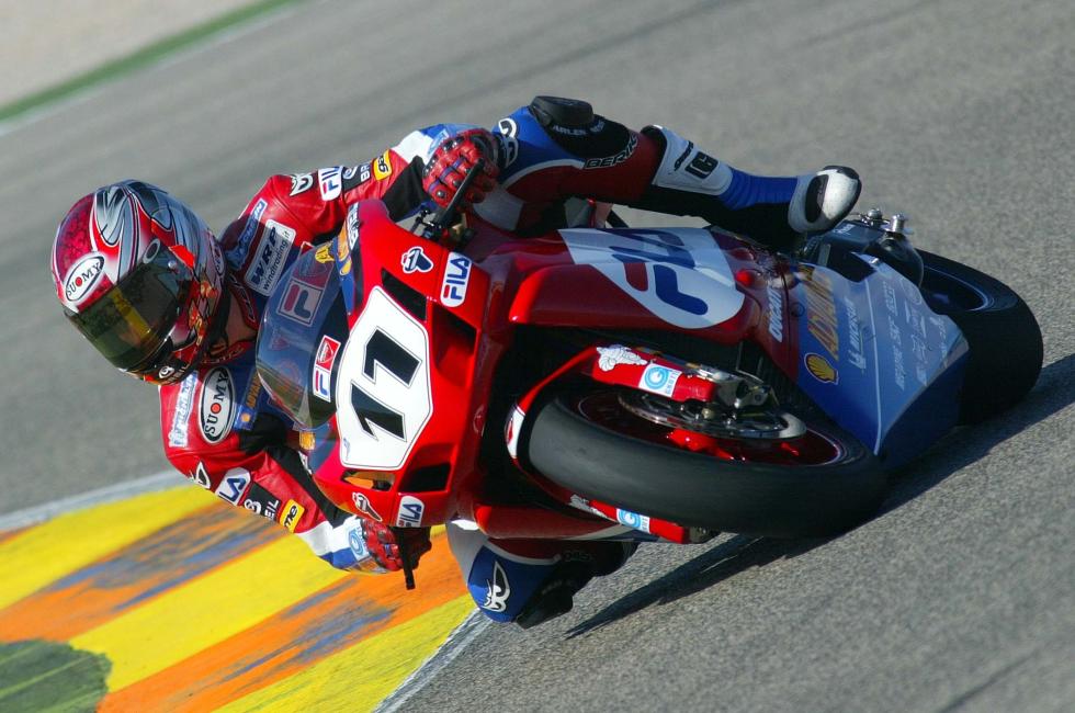 Moto en el Circuito Ricardo Tormo Moto en el Circuito Ricardo Tormo