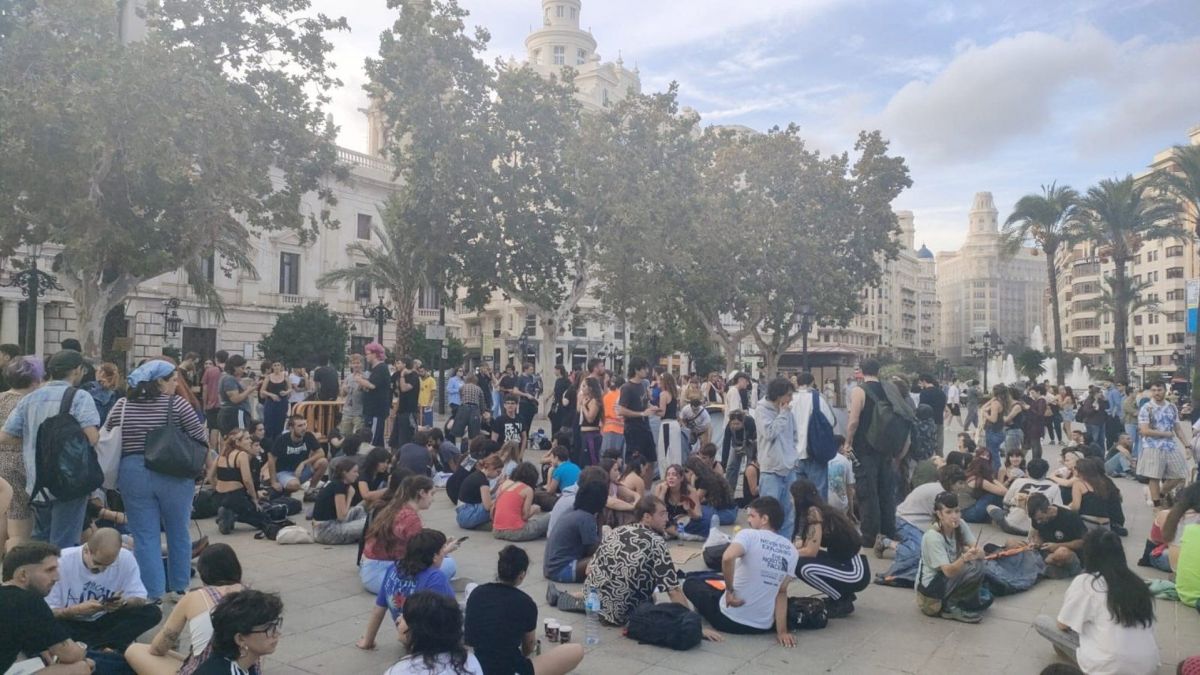 Inici de l'acampada a València (Foto: Europa Press) Inici de l'acampada a València (Foto: Europa Press)
