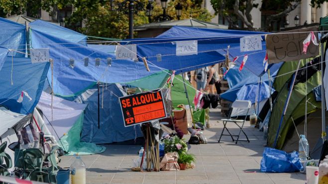 Acampada en Valencia por la vivienda Acampada en Valencia por la vivienda