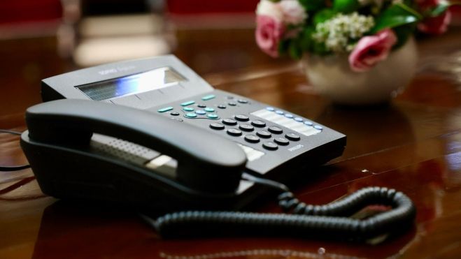 El telèfon de l'Hemicicle (foto JCF)