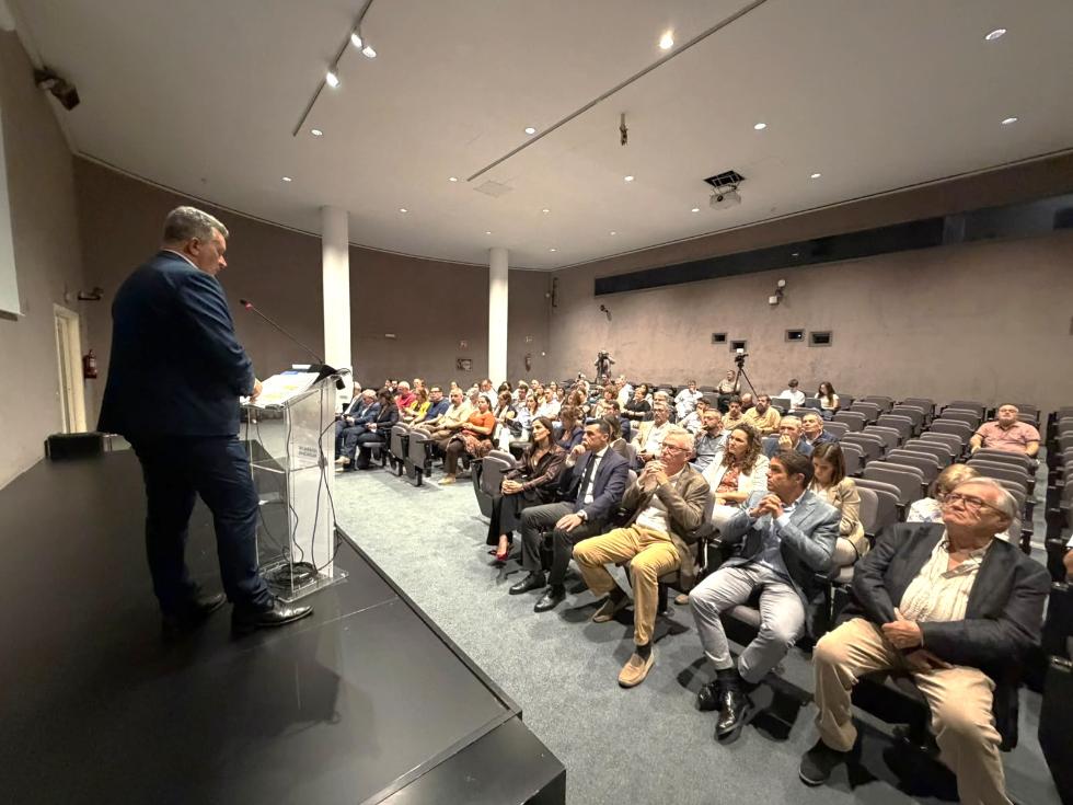 Vicente Martínez Mus, vicepresidente tercero y conseller de Medio Ambiente, Infraestructuras, Territorio y de la Recuperación de la Generalitat Valenciana Vicente Martínez Mus, vicepresidente tercero y conseller de Medio Ambiente, Infraestructuras, Territorio y de la Recuperación de la Generalitat Valenciana