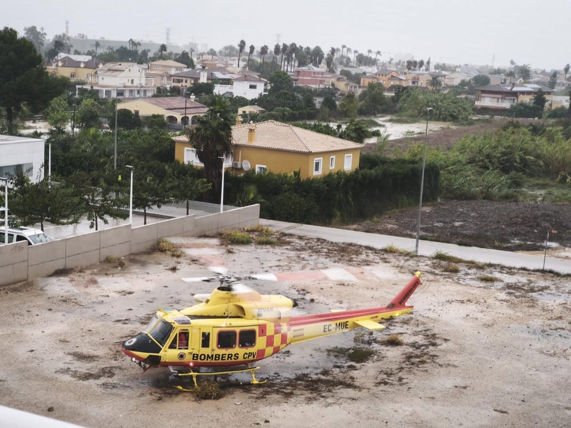 Helicóptero de rescate. Diputació de València Helicóptero de rescate. Diputació de València