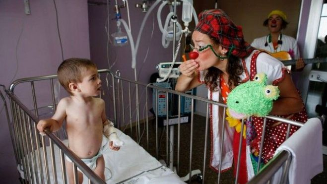 Visita de PayaSOSpital a un menor Visita de PayaSOSpital a un menor