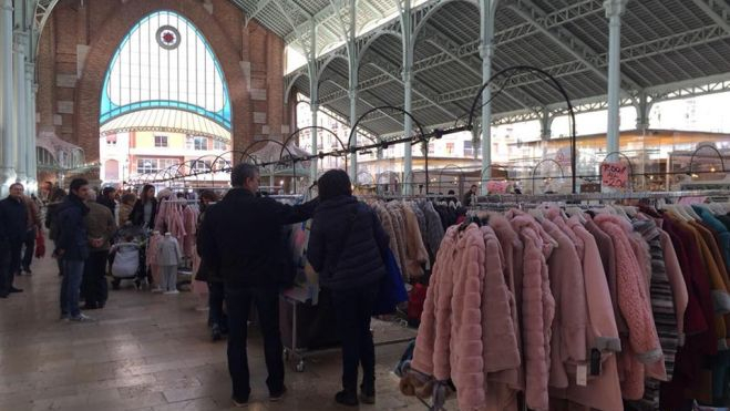 Mercadillo en el Mercado de Colón
